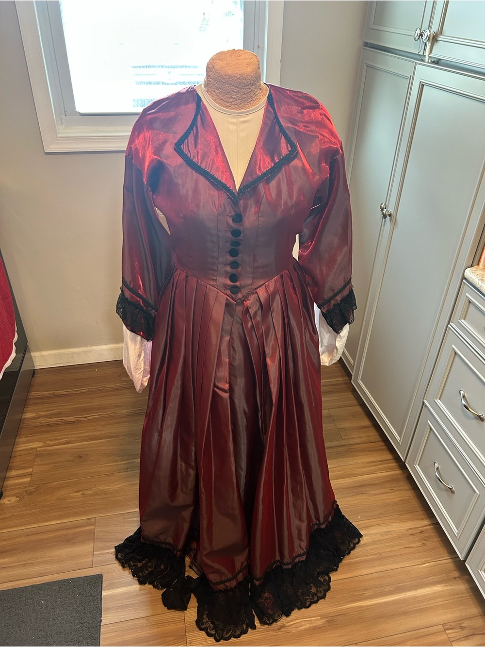 Vintage Inspired Victorian Red Satin Lace-Trim Full Length Dress Size Lg